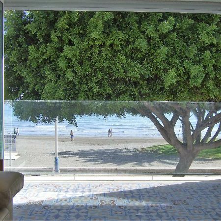 Beachfront House Малага Екстериор снимка