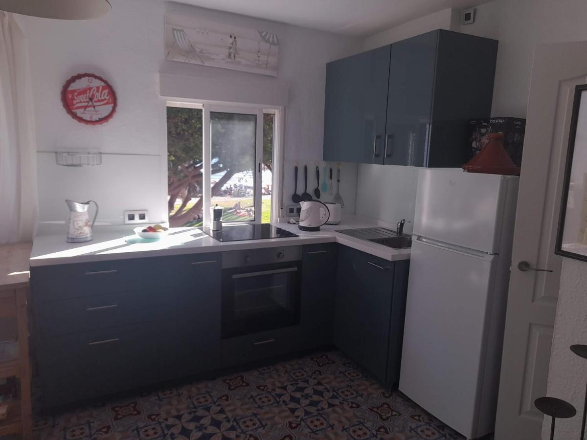 Beachfront House Малага Екстериор снимка